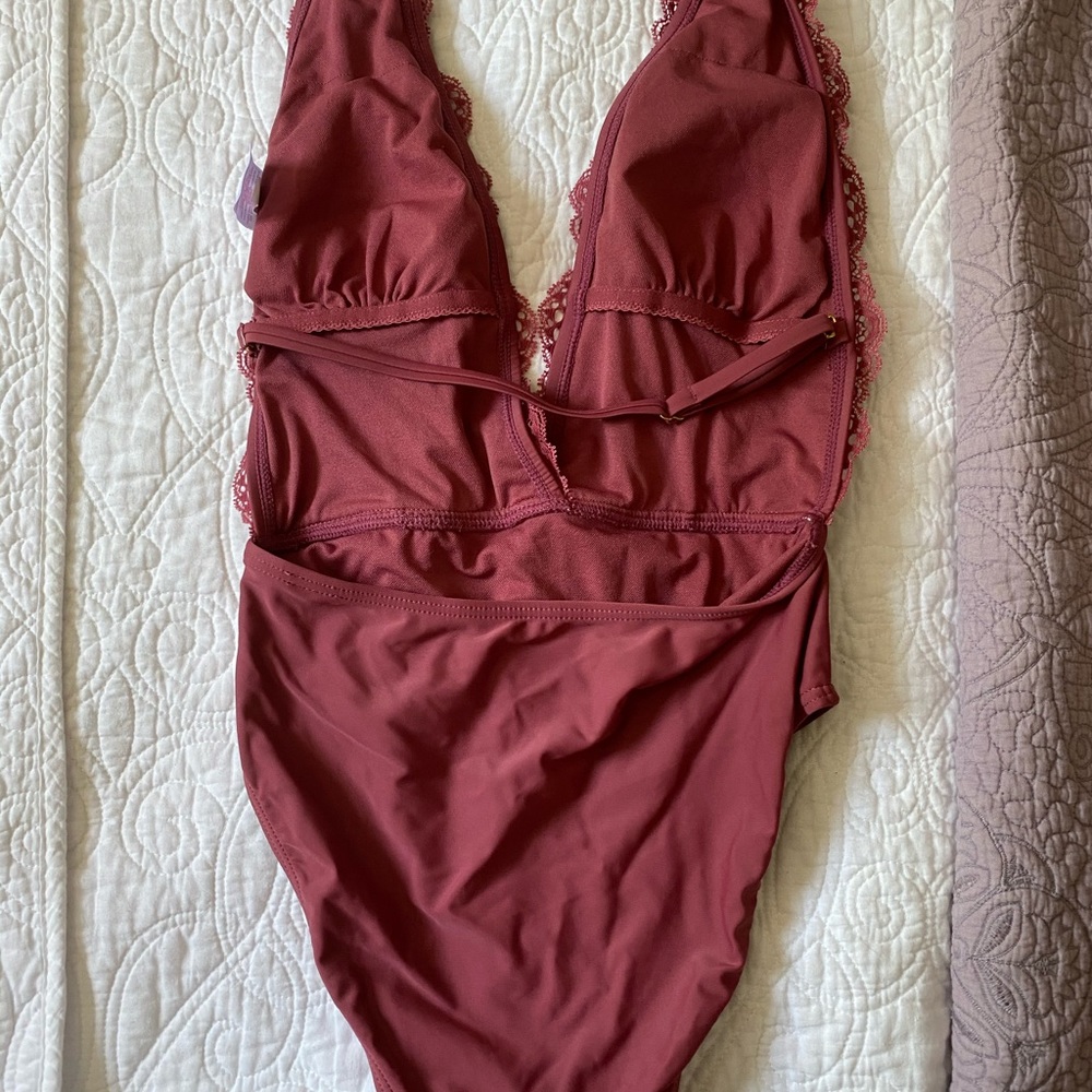 Bikini! - Picture 3 of 4